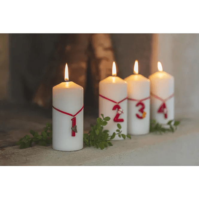 Hovedbilde Adventstall med snor, rød, H:4,5 cm